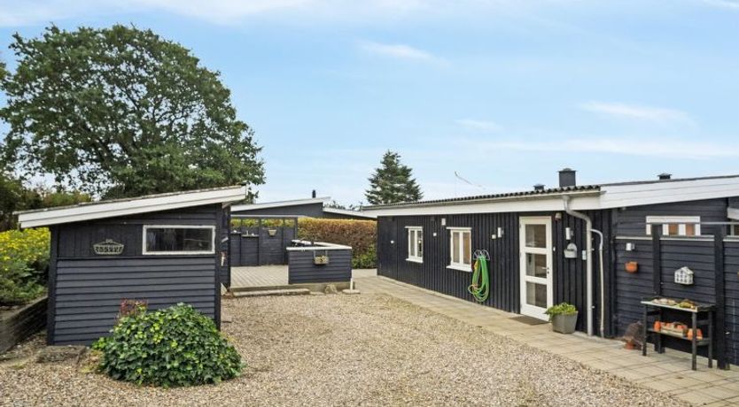 Photo of "Yngvy" - 500m from the sea