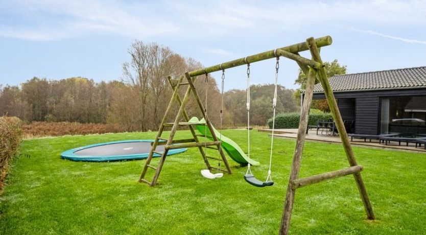 Photo of "Ehmi" - 750m from the sea