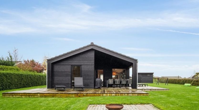 Photo of "Ehmi" - 750m from the sea