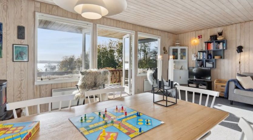 Photo of "Vanna" - 500m from the sea