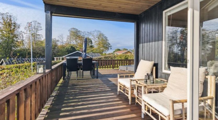 Photo of "Vanna" - 500m from the sea