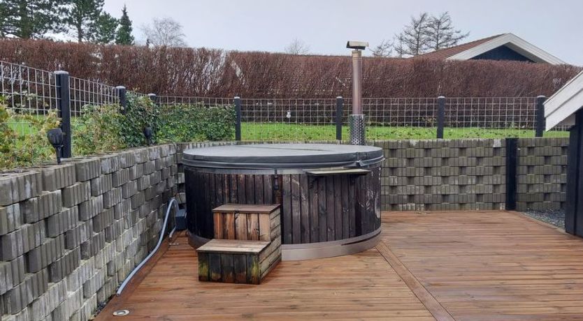 Photo of "Enida" - 350m to the fjord