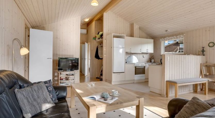 Photo of "Thala" - 35m from the sea