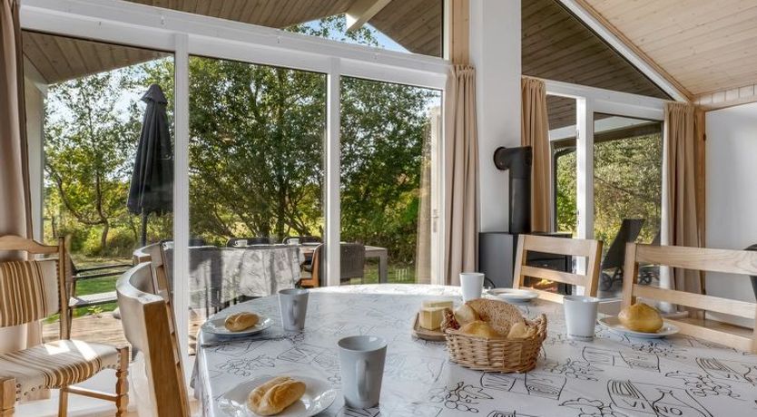 Photo of "Thala" - 35m from the sea