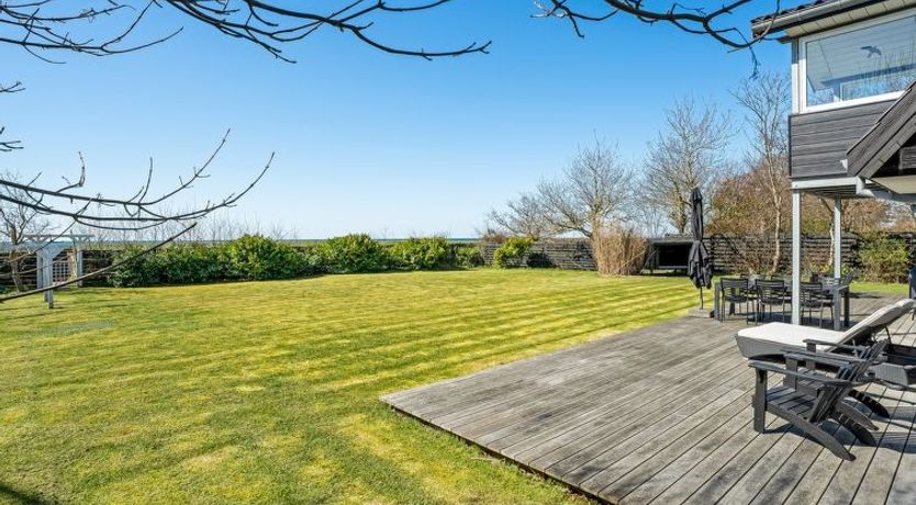 Photo of "Esme" - 30m from the sea