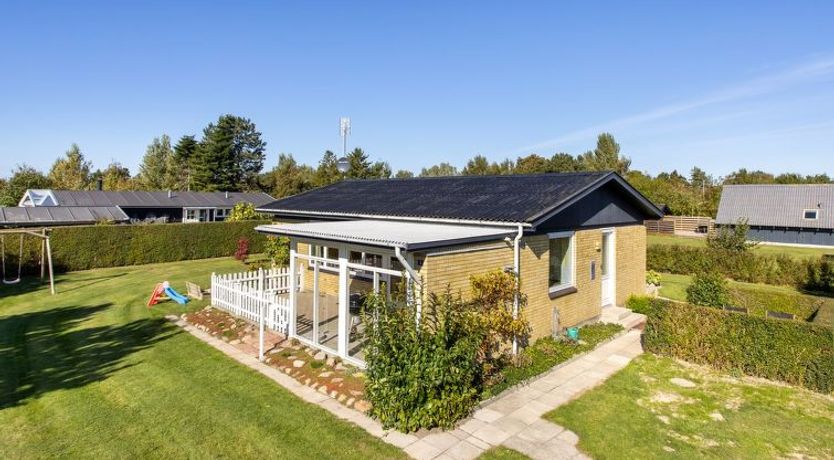 Photo of "Johanna" - 400m from the sea