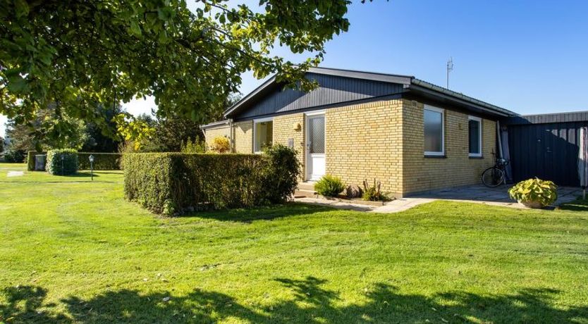 Photo of "Johanna" - 400m from the sea