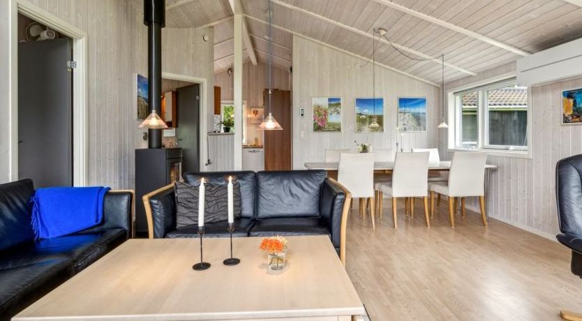 Photo of "Eljena" - 700m from the sea