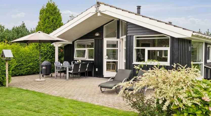 Photo of "Eljena" - 700m from the sea