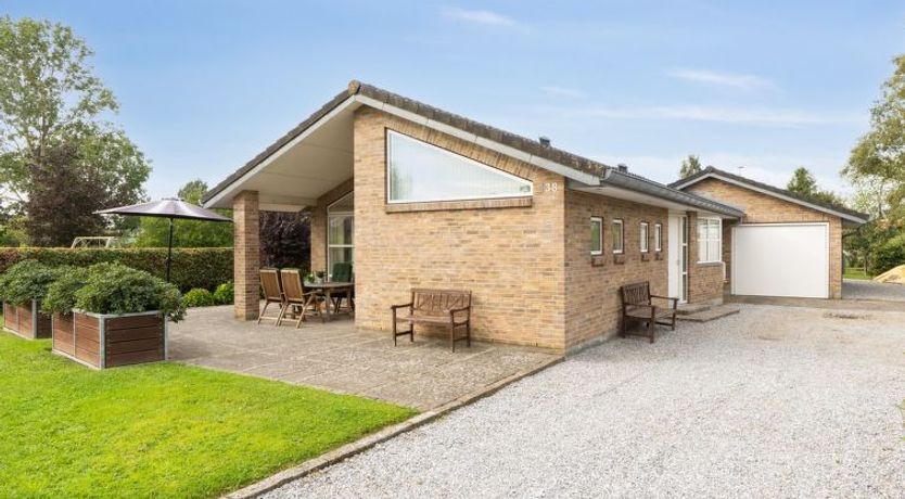 Photo of "Agneta" - 150m from the sea