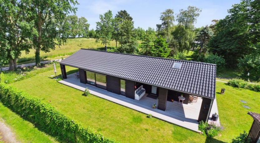 Photo of "Huldrik" - 100m from the sea