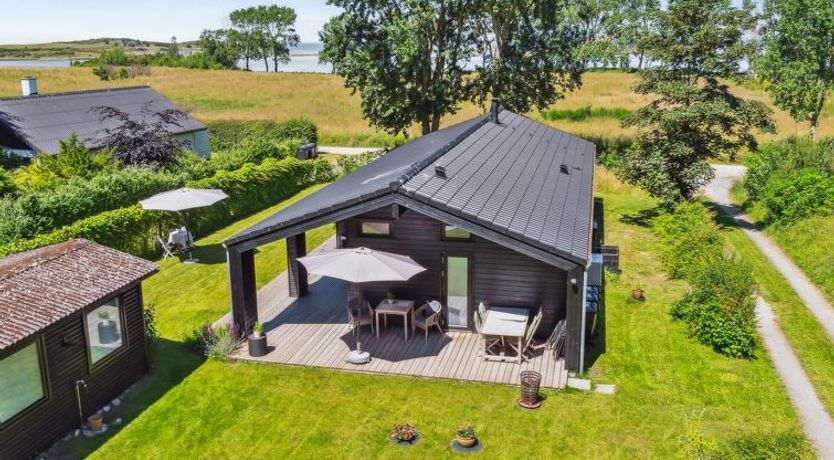 Photo of "Huldrik" - 100m from the sea