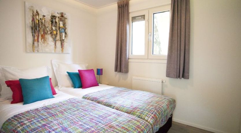 Photo of Unique 4 Holiday Home 6