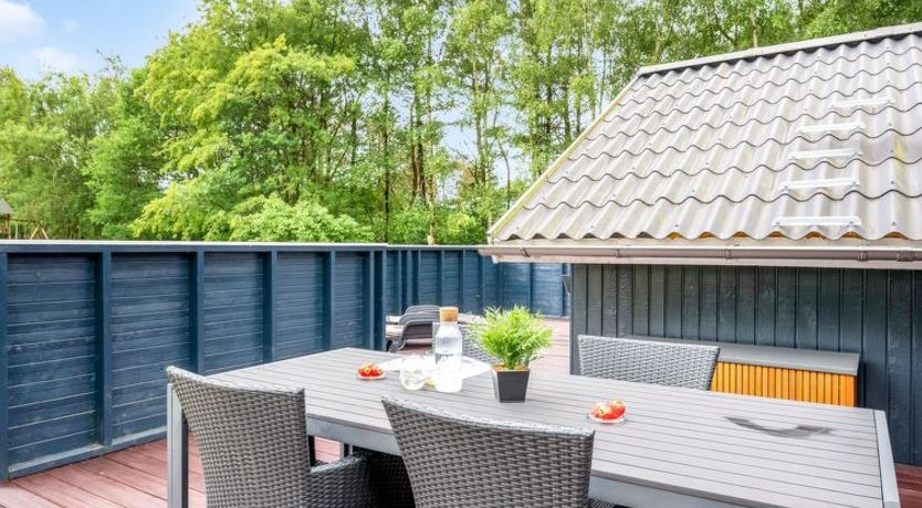 Photo of "Giselle" - 10km from the sea