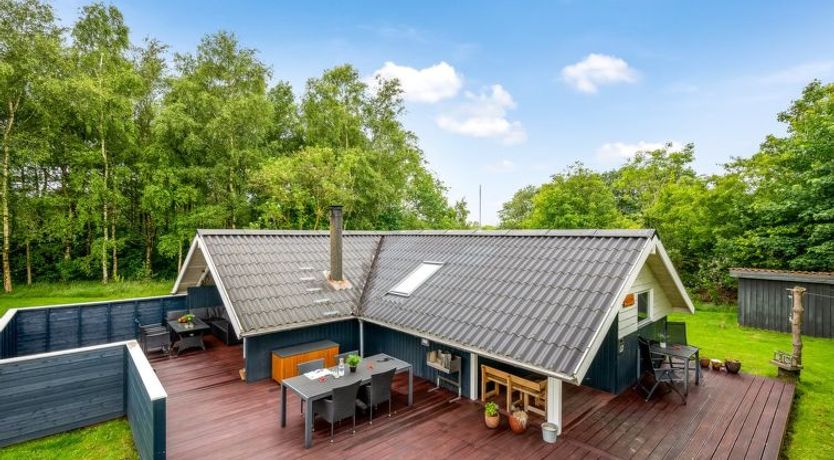 Photo of "Giselle" - 10km from the sea