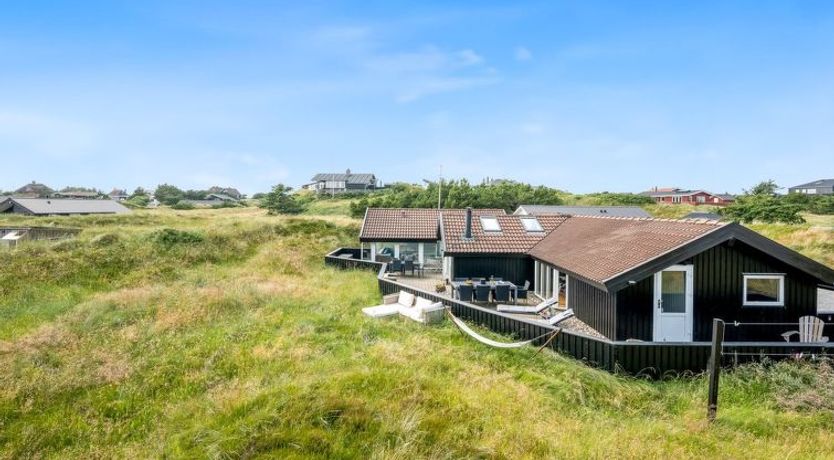 Photo of "Emin" - 700m from the sea