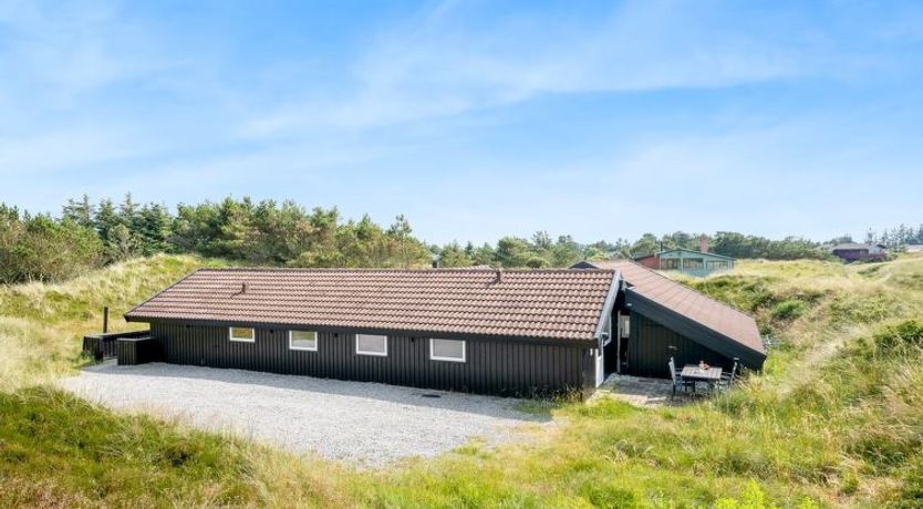 Photo of "Emin" - 700m from the sea