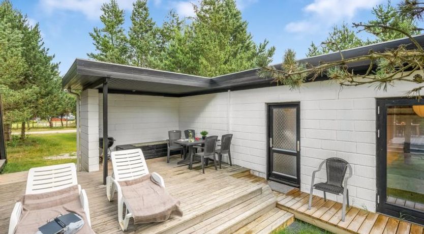 Photo of "Peta" - 1.6km from the sea