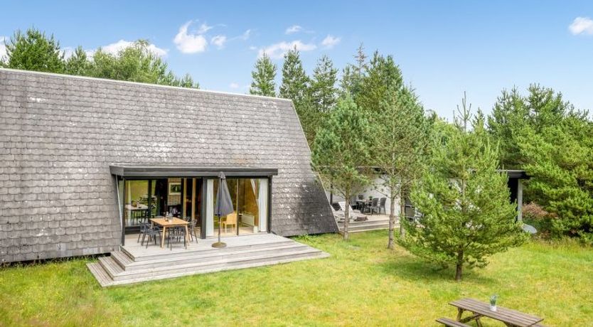 Photo of "Peta" - 1.6km from the sea