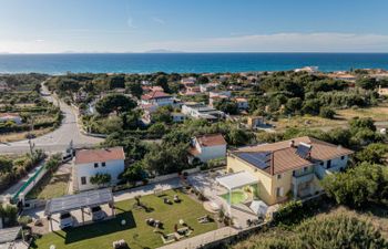 Ammentos Villa 2 Holiday Home