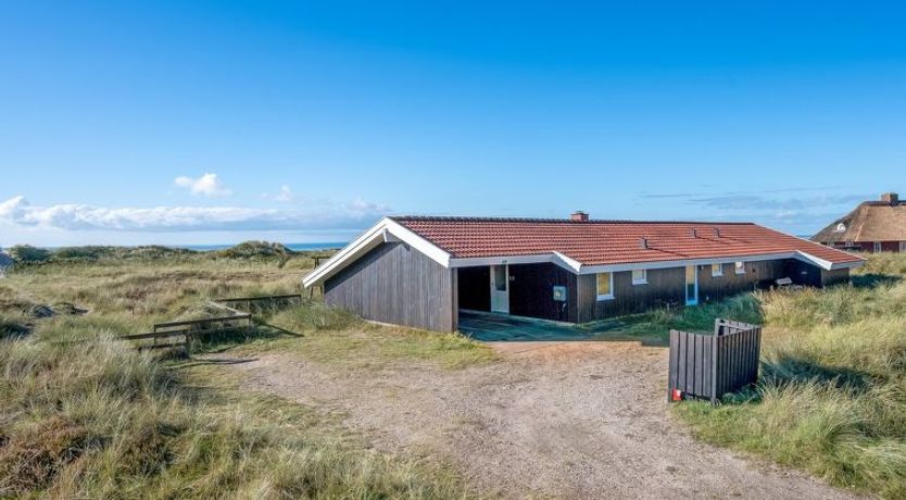 Photo of "Jaana" - 10m from the sea