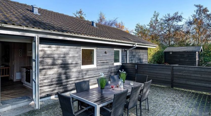 Photo of "Efka" - 600m to the fjord