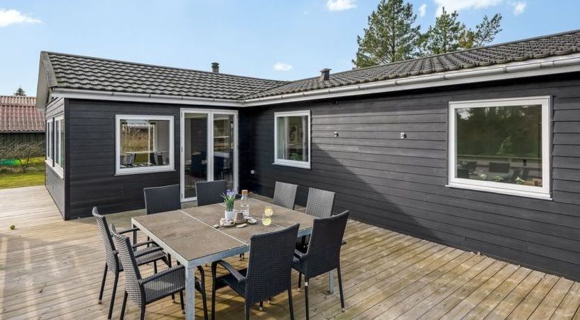 Photo of "Amine" - 300m to the fjord