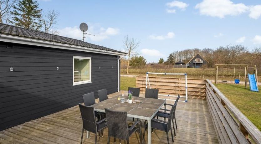 Photo of "Amine" - 300m to the fjord