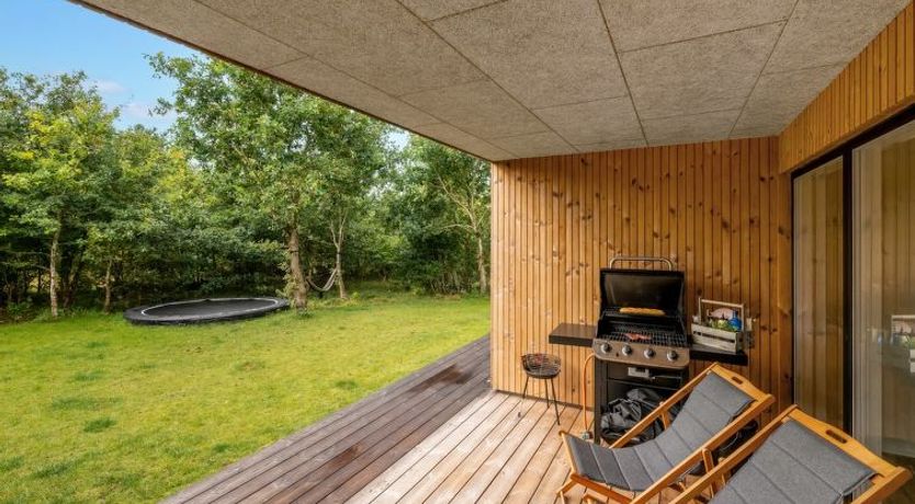 Photo of "Liutulf" - 350m to the fjord