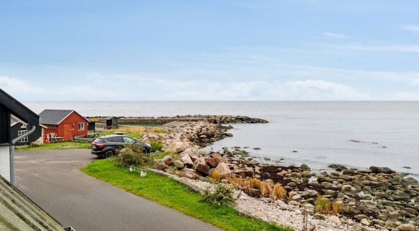 Photo of "Malila" - 15m from the sea