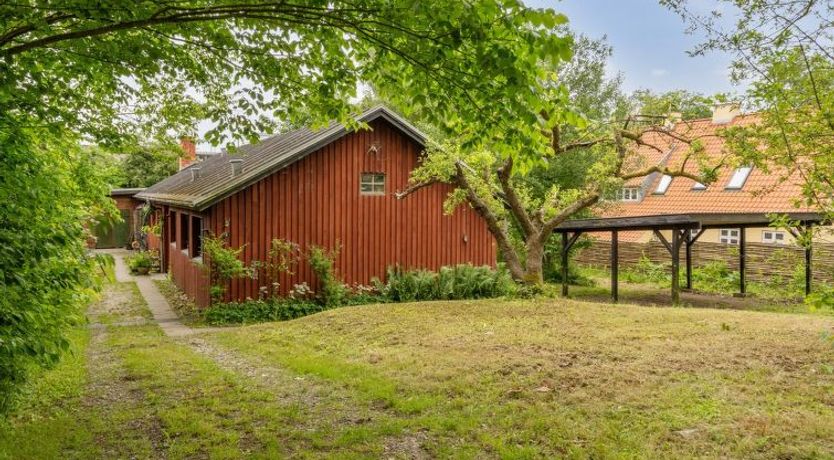 Photo of "Biergh" - 250m from the sea