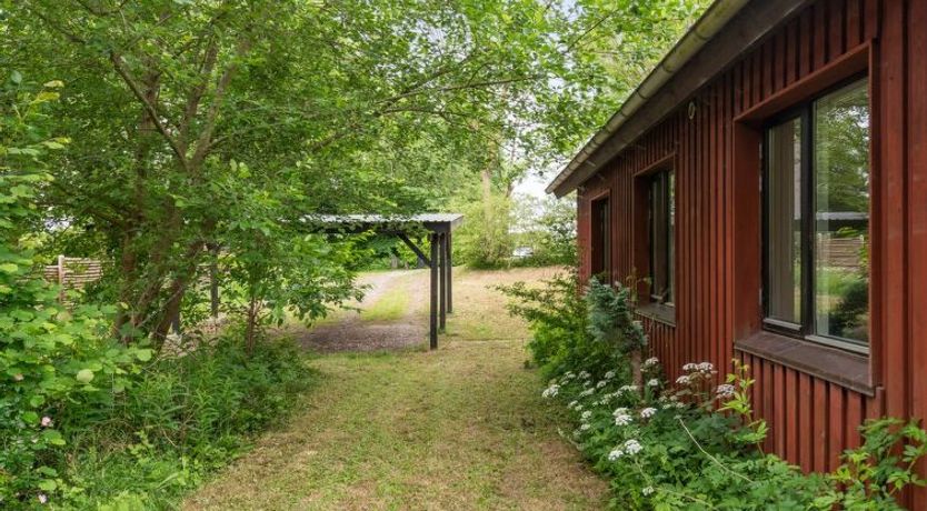 Photo of "Biergh" - 250m from the sea