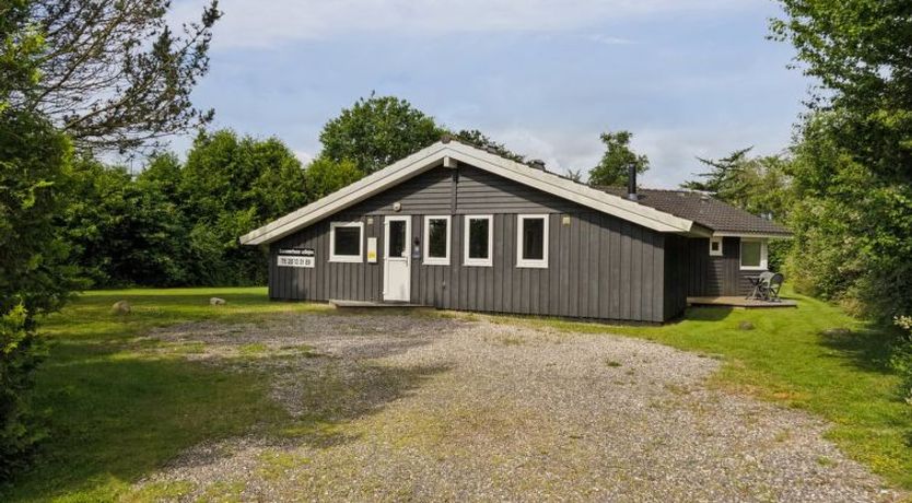 Photo of "Falka" - 300m from the sea