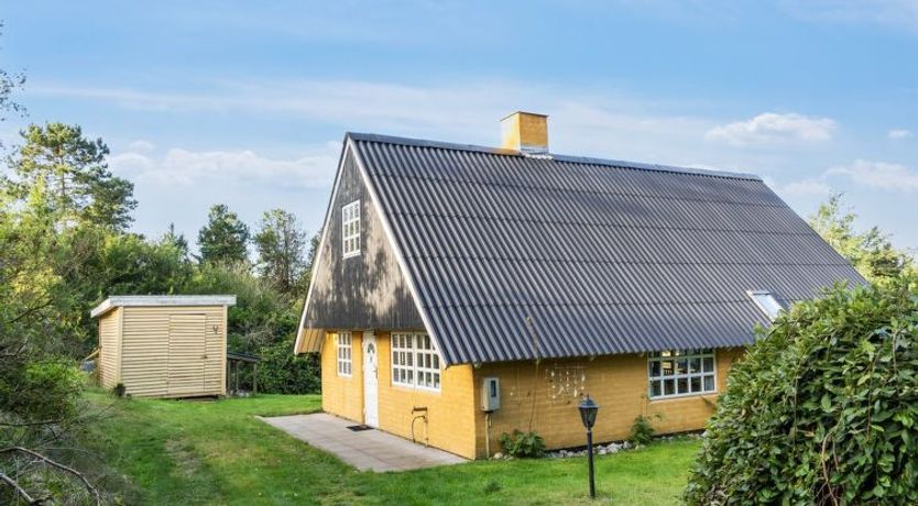 Photo of "Carolin" - 300m from the sea