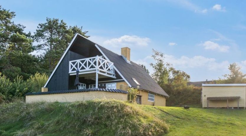 Photo of "Carolin" - 300m from the sea