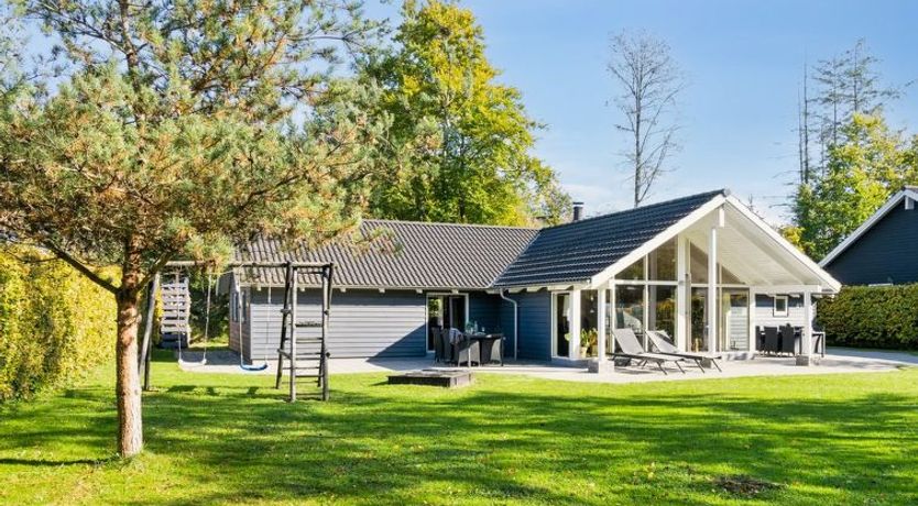 Photo of "Solborg" - 800m from the sea