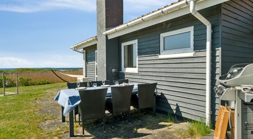 Photo of "Hening" - 50m from the sea