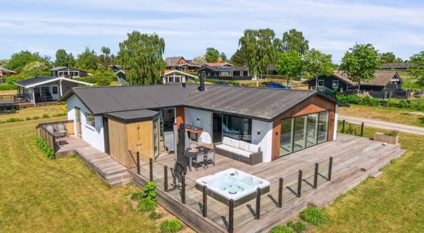 Photo of "Niska" - 200m from the sea