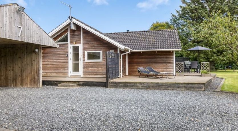 Photo of "Sylwia" - 250m to the fjord