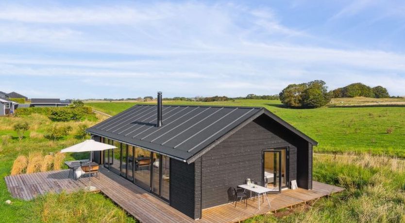 Photo of "Aatos" - 250m from the sea