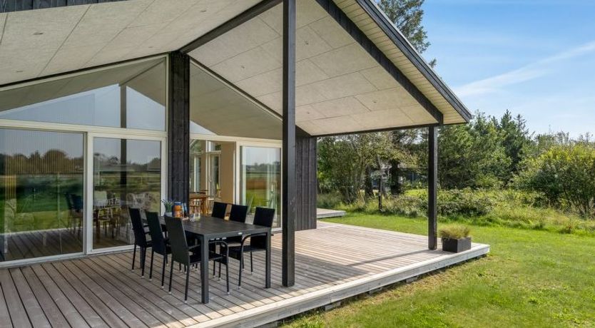 Photo of "Hildegardt" - 150m from the sea