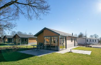 Velthorst 4 Holiday Home