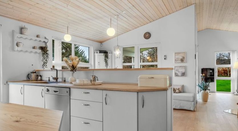 Photo of "Maunu" -  from the sea