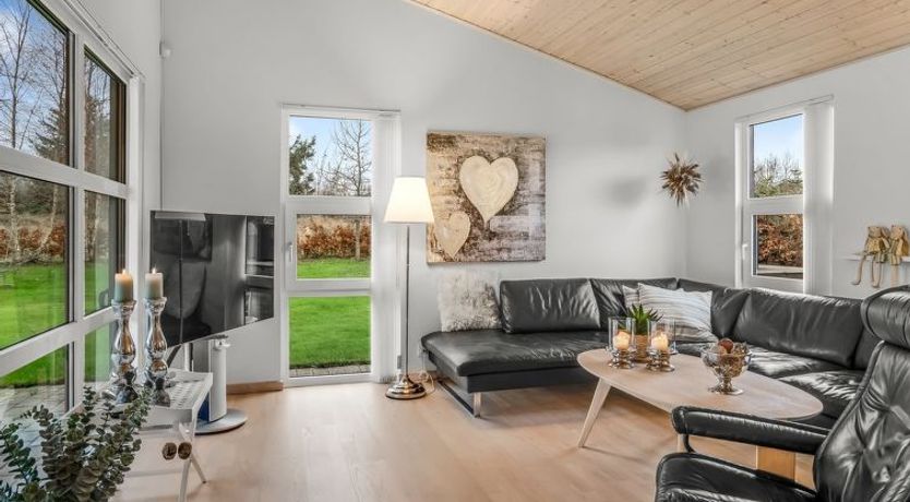 Photo of "Maunu" -  from the sea