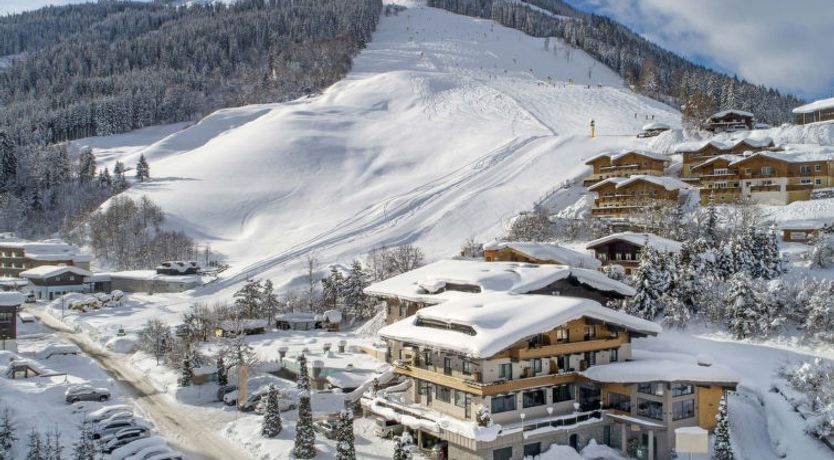 Photo of Premium Suite mit 2 SZ & Mini-Spa Apartment 10