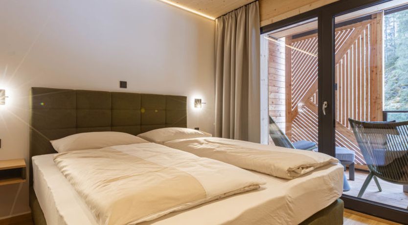 Photo of Premium Suite mit 2 SZ & Mini-Spa Apartment 10