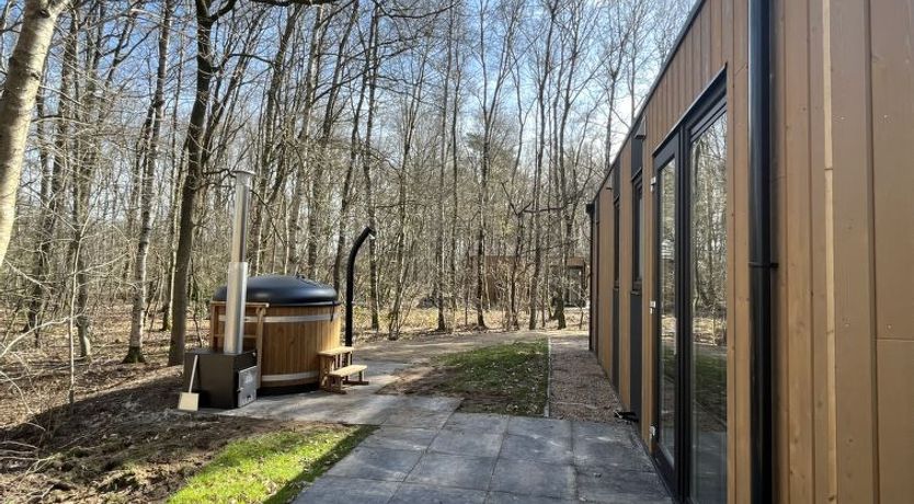 Photo of Cube Hottub 6 Holiday Home 16