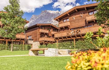 Premium Chalet mit 4 Schlafzimmern Holiday Home 8 Holiday Home