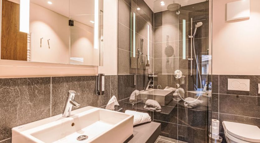 Photo of Chalet mit 4 Schlafzimmern Holiday Home 11