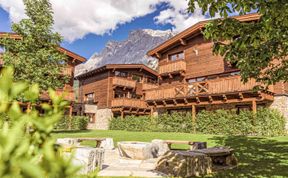 Photo of Chalet mit 4 Schlafzimmern Holiday Home 11